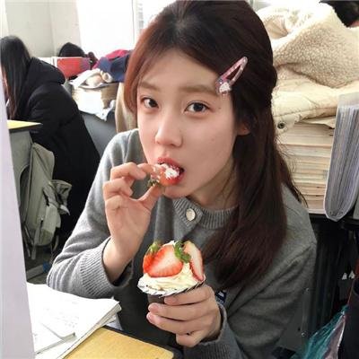 月光骗我工作，反手举报她