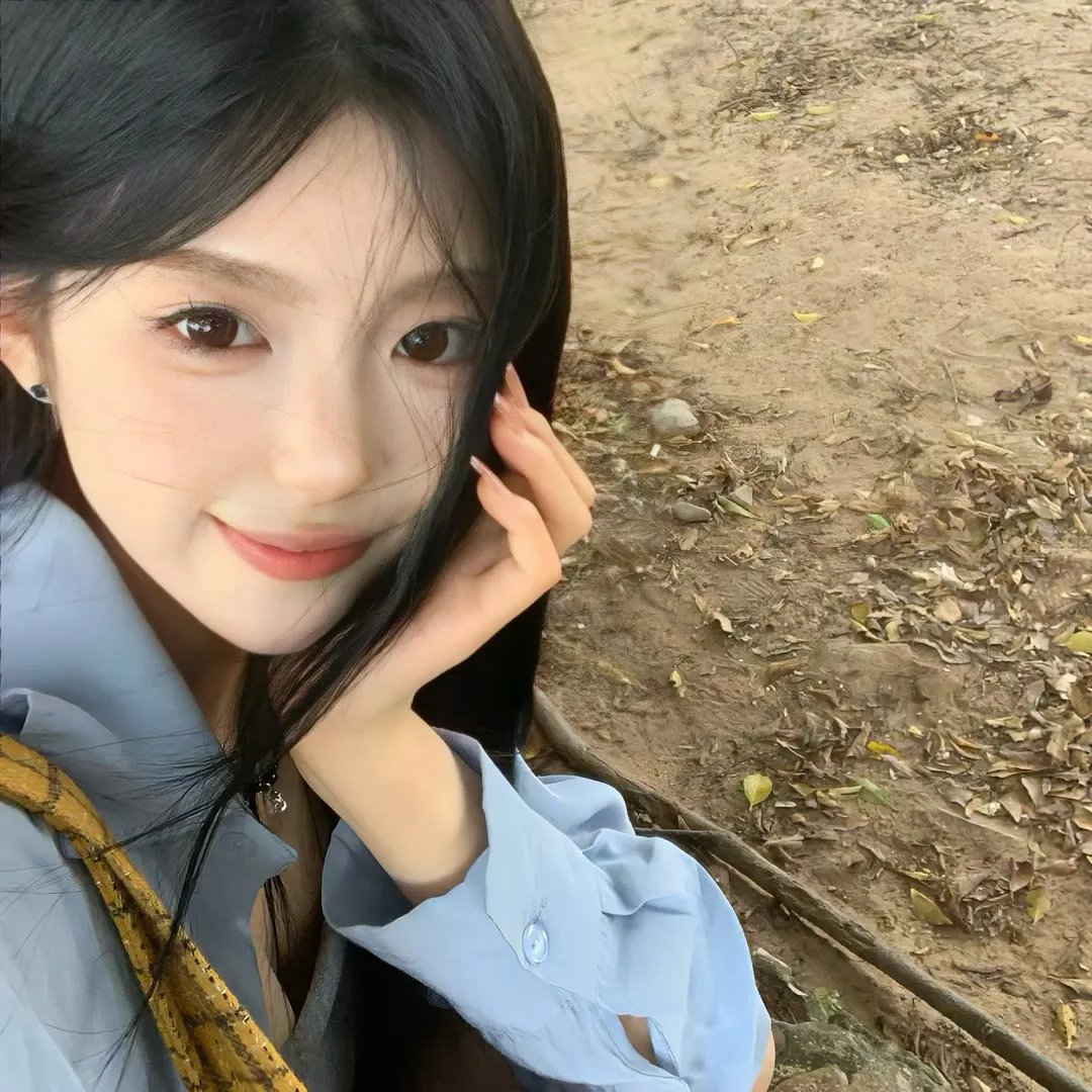 穿书后，她把悲剧变爽文